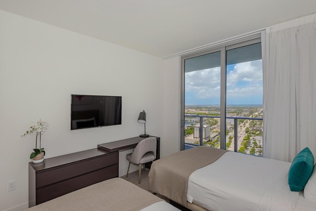 好莱坞Luxury With Stunning View, Balcony, Amazing Pools公寓 外观 照片